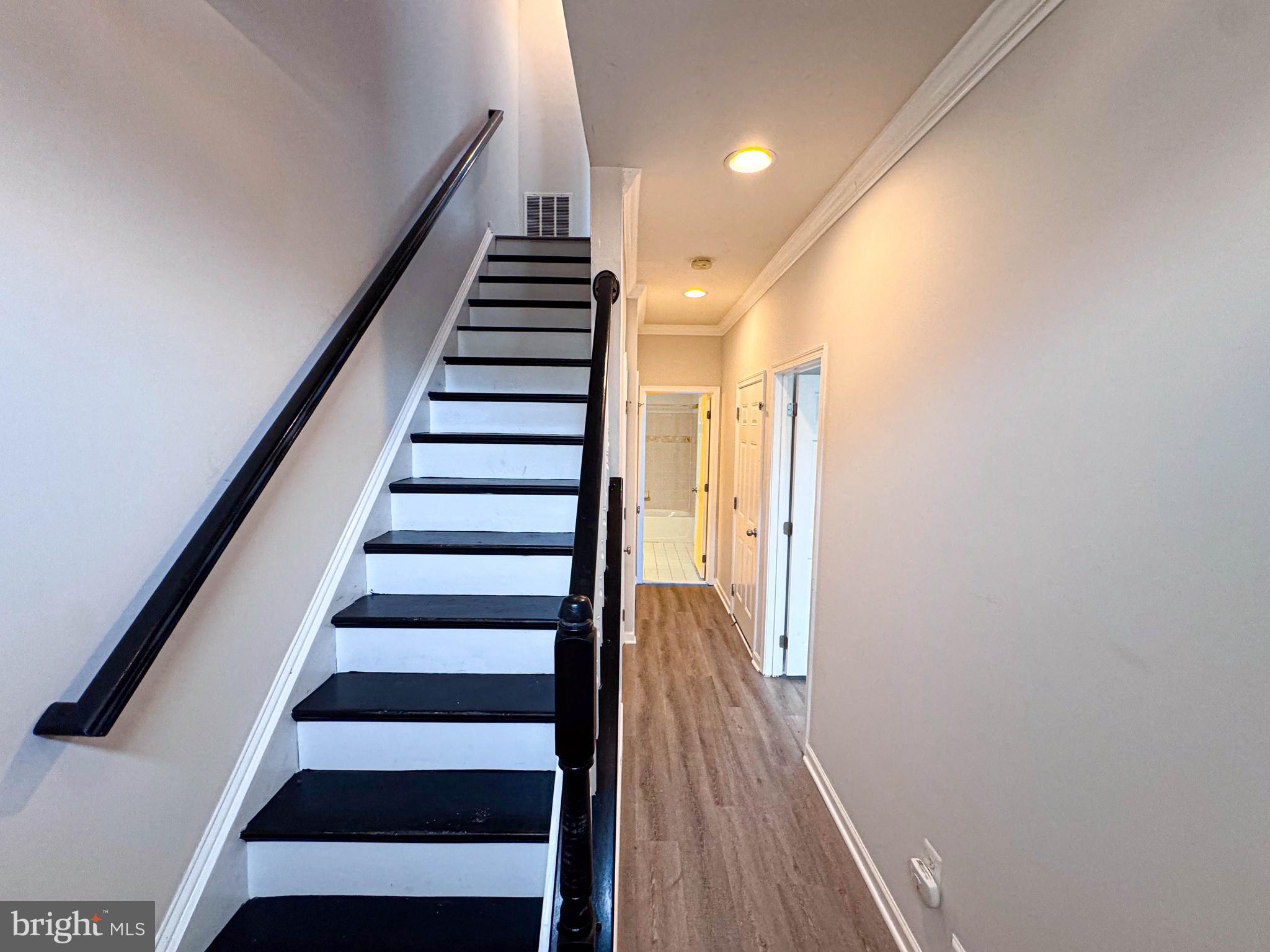 AMBERLEA AT SOUTH RIDING - Residential