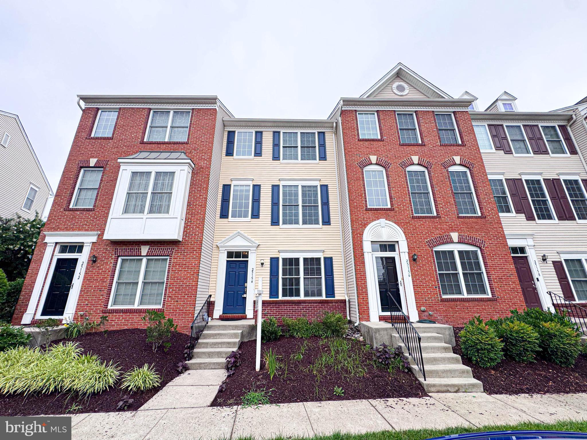 Beautifully Updated Townhome in Sought-After South Riding! This move-in-ready 3-bedroom, 3.5-bath home offers the perfect blend of style, comfort, and convenience. Featuring two spacious primary suites, each with its own private en-suite bath, plus a versatile entry-level room ideal as a third bedroom, home office, or guest suite, this home is designed to fit today's lifestyle.
Recent upgrades include luxury vinyl plank flooring (2025), stainless steel kitchen appliances (2025), a new HVAC system with an air scrubber (2026), and a brand-new roof (2026). A one-car garage and a transferable home warranty through February 2027 provide added value and peace of mind.
Enjoy resort-style community amenities, including multiple outdoor pools, clubhouses, fitness centers, tennis and basketball courts, walking and jogging trails, playgrounds, community parks, and beautifully maintained common areas.
Located in the heart of South Riding, you'll appreciate the convenience of being just minutes from shopping, restaurants, grocery stores, Dulles South Recreation & Community Center, top-rated schools, and major commuter routes, including Route 50, Route 28, the Dulles Toll Road, and Dulles International Airport.
Excellent opportunity for first-time buyers, growing families, or investors seeking outstanding value in one of Northern Virginia's most desirable communities.
VA and FHA financing welcome. Short Sale – Subject to Third-Party Approval.