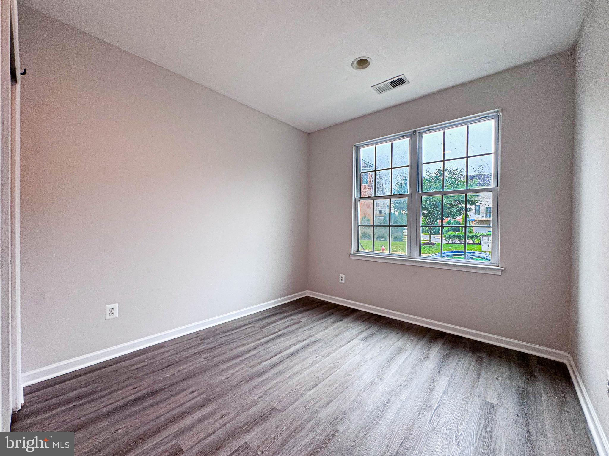 AMBERLEA AT SOUTH RIDING - Residential