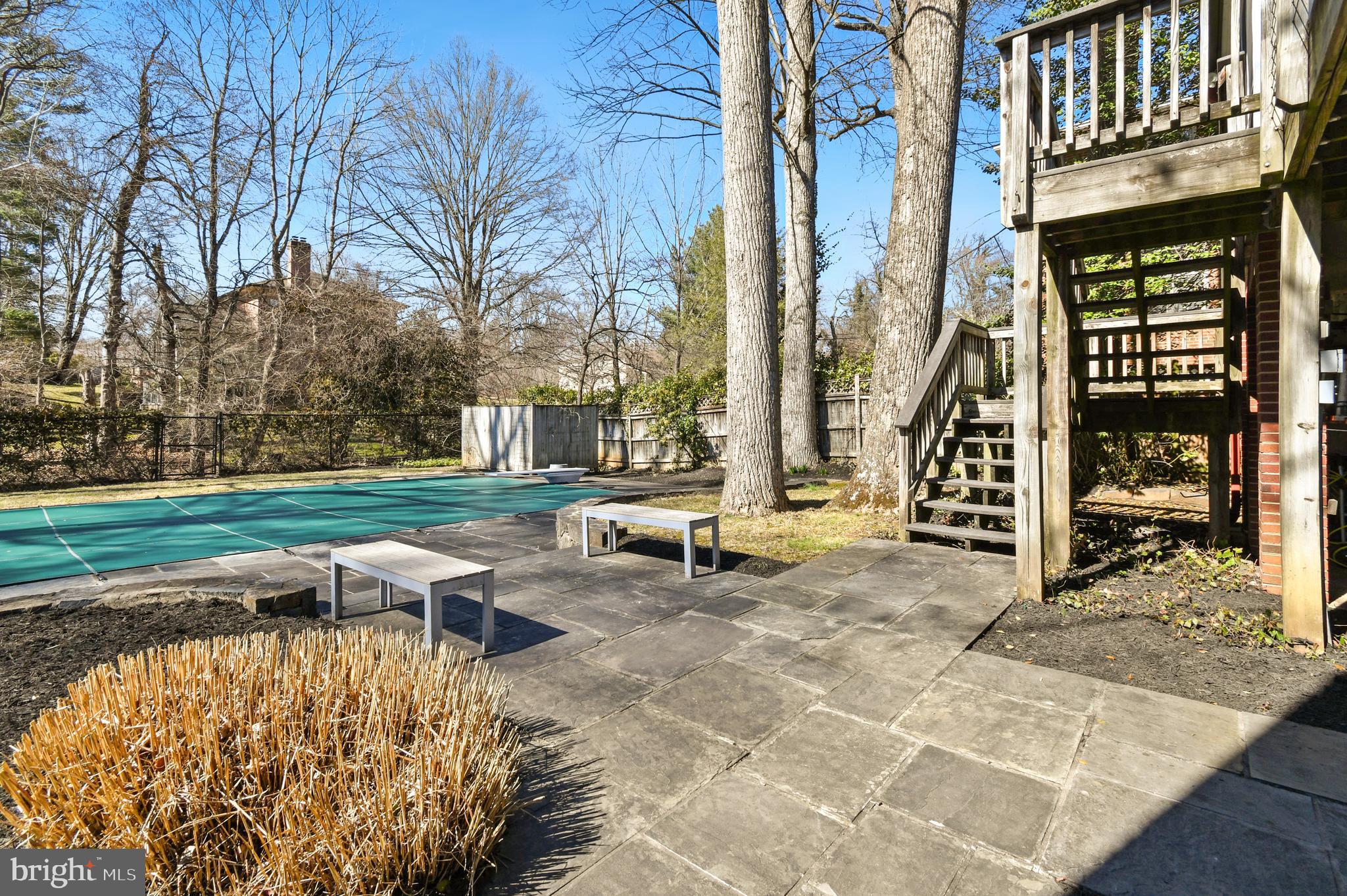 KENWOOD PARK - Residential