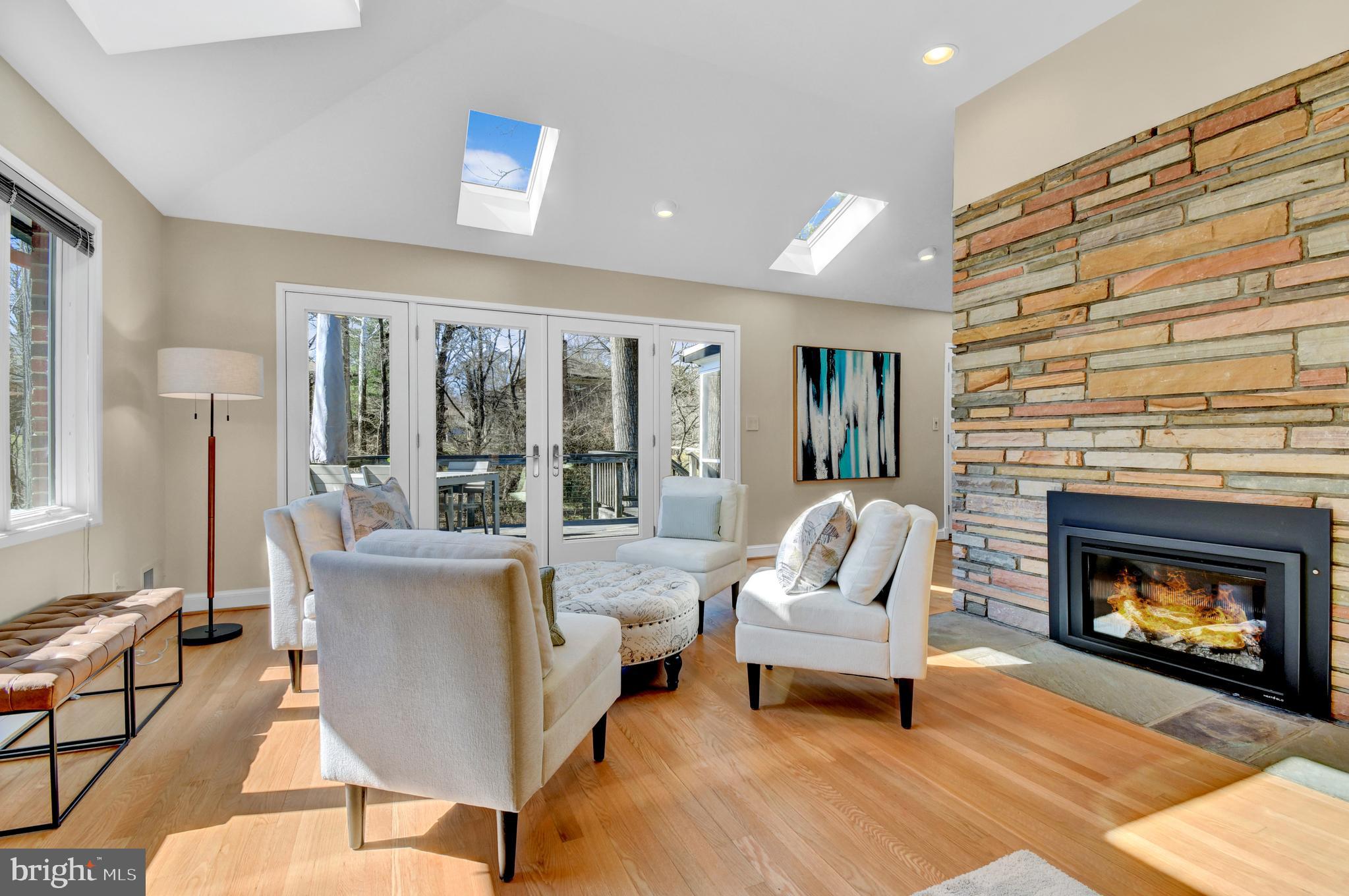 KENWOOD PARK - Residential