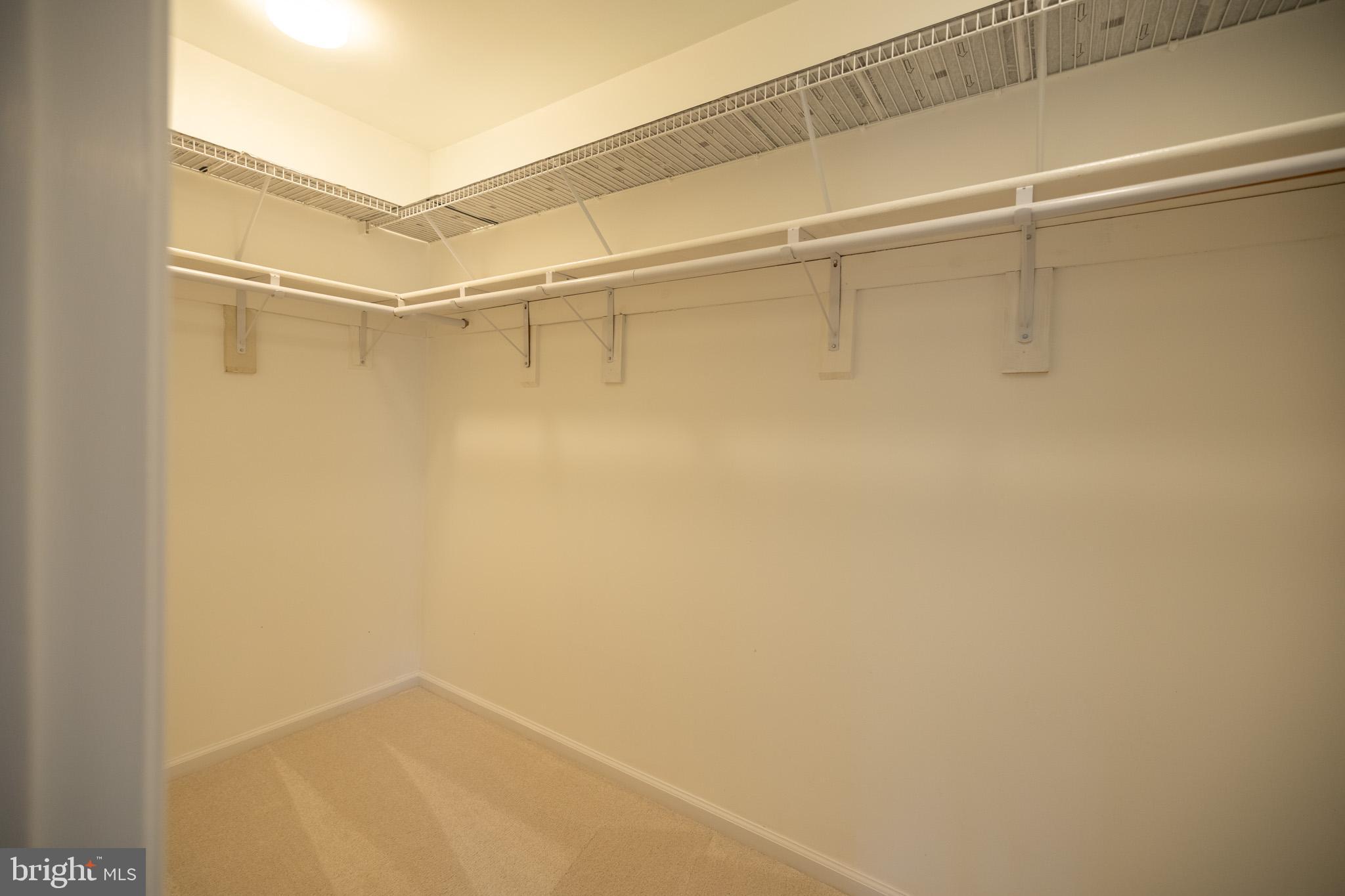 MIDDLERIDGE - Residential