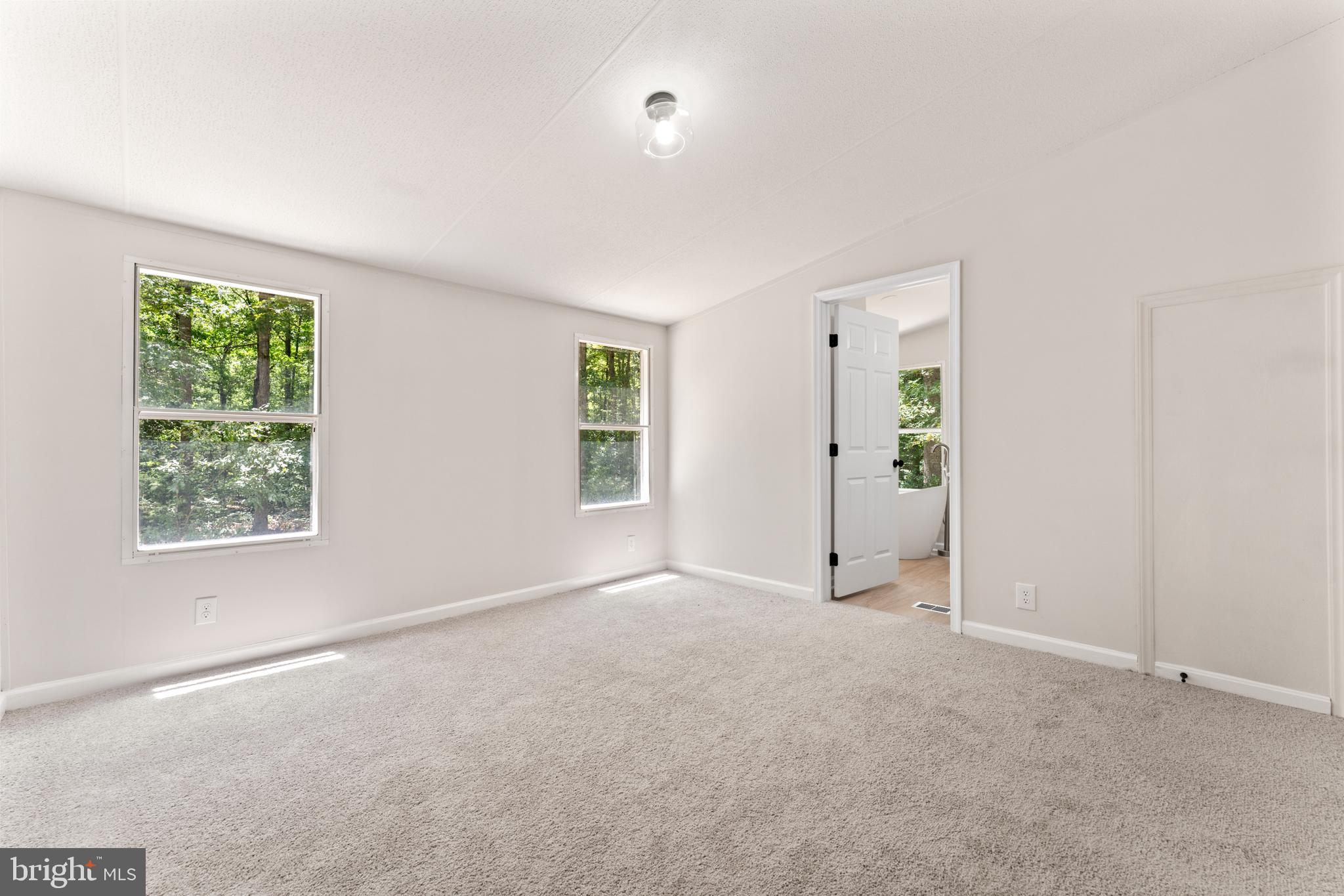 THE HOLMES ESTATES - Residential