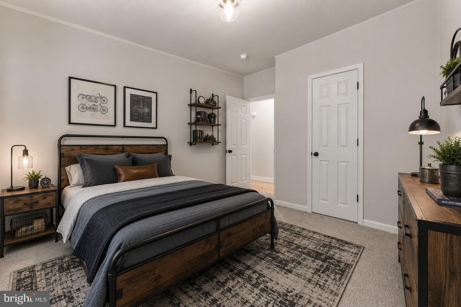 THE HOLMES ESTATES - Residential
