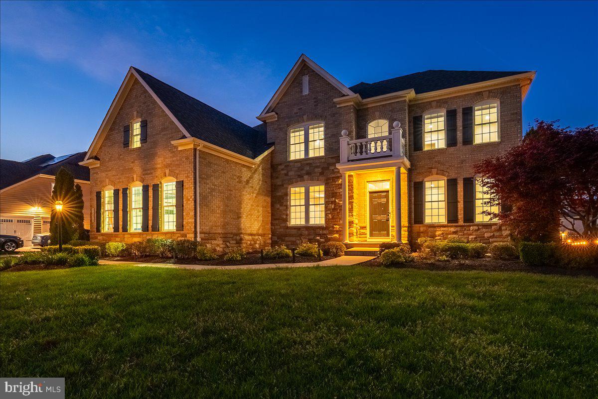 DAWSON'S CORNER - Residential