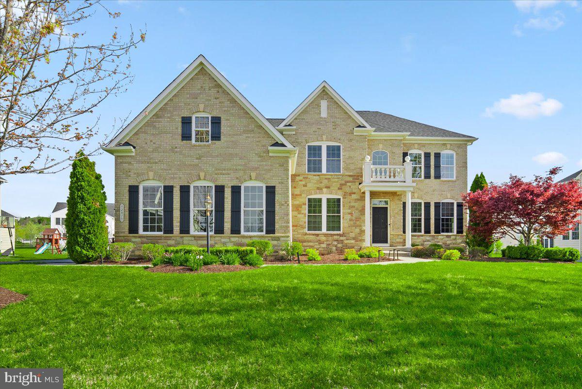 DAWSON'S CORNER - Residential