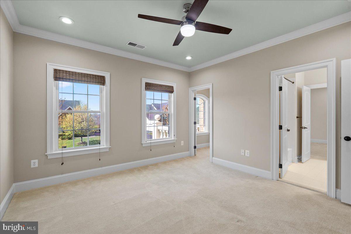 DAWSON'S CORNER - Residential