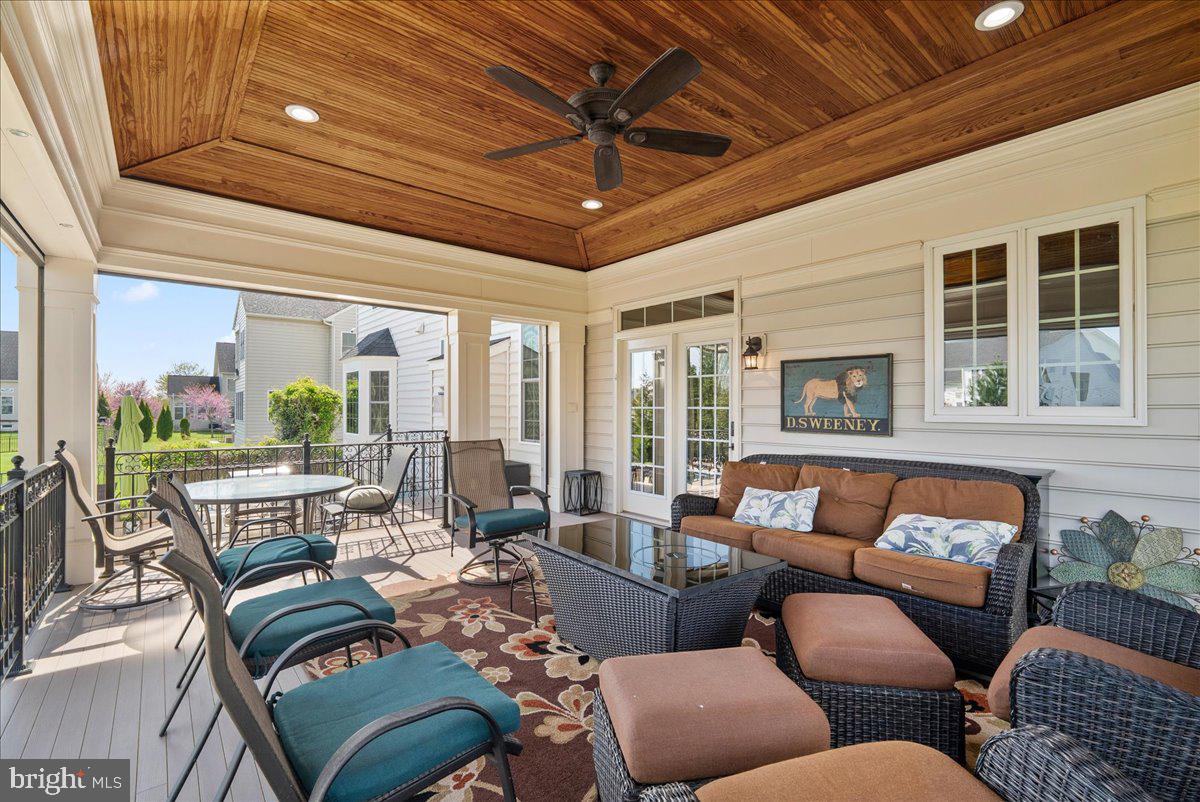 DAWSON'S CORNER - Residential