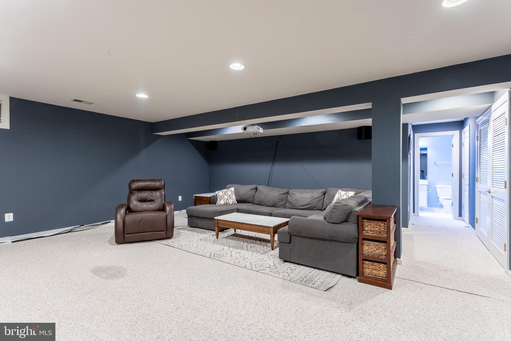 PERRY HALL MEADOWS - Residential
