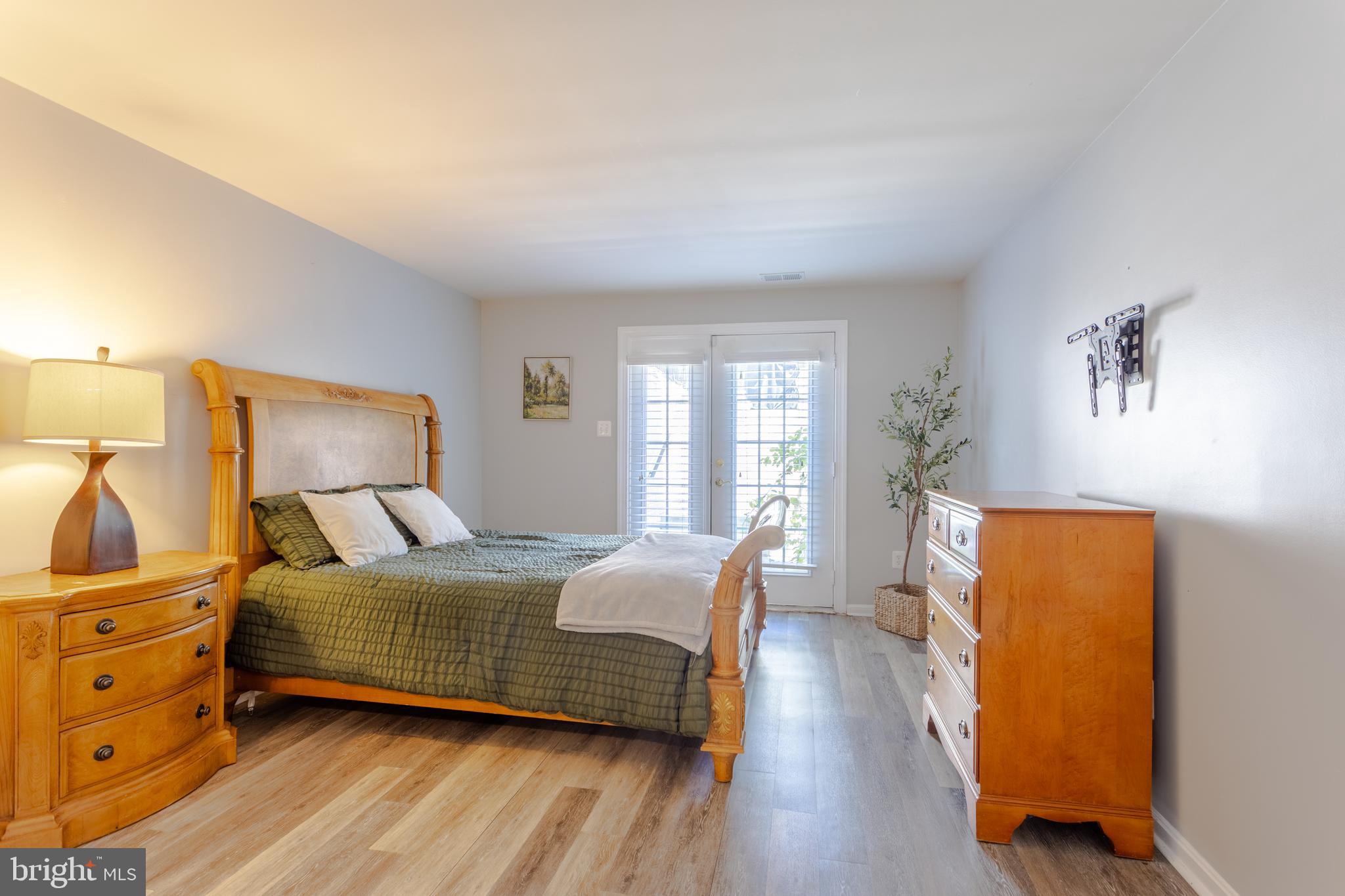 PERRY HALL MEADOWS - Residential