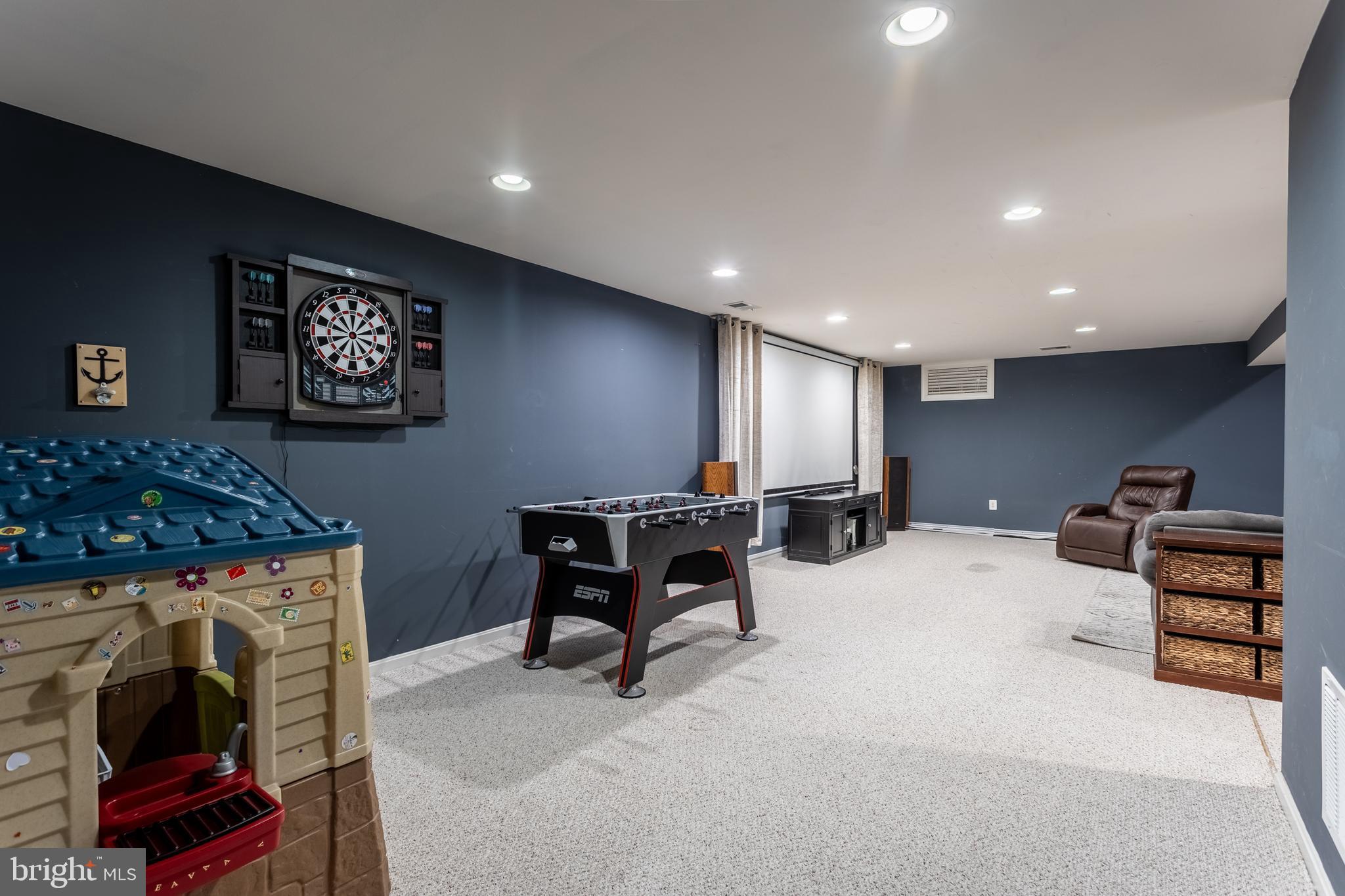 PERRY HALL MEADOWS - Residential