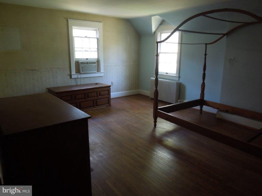 ELMWOOD - Residential