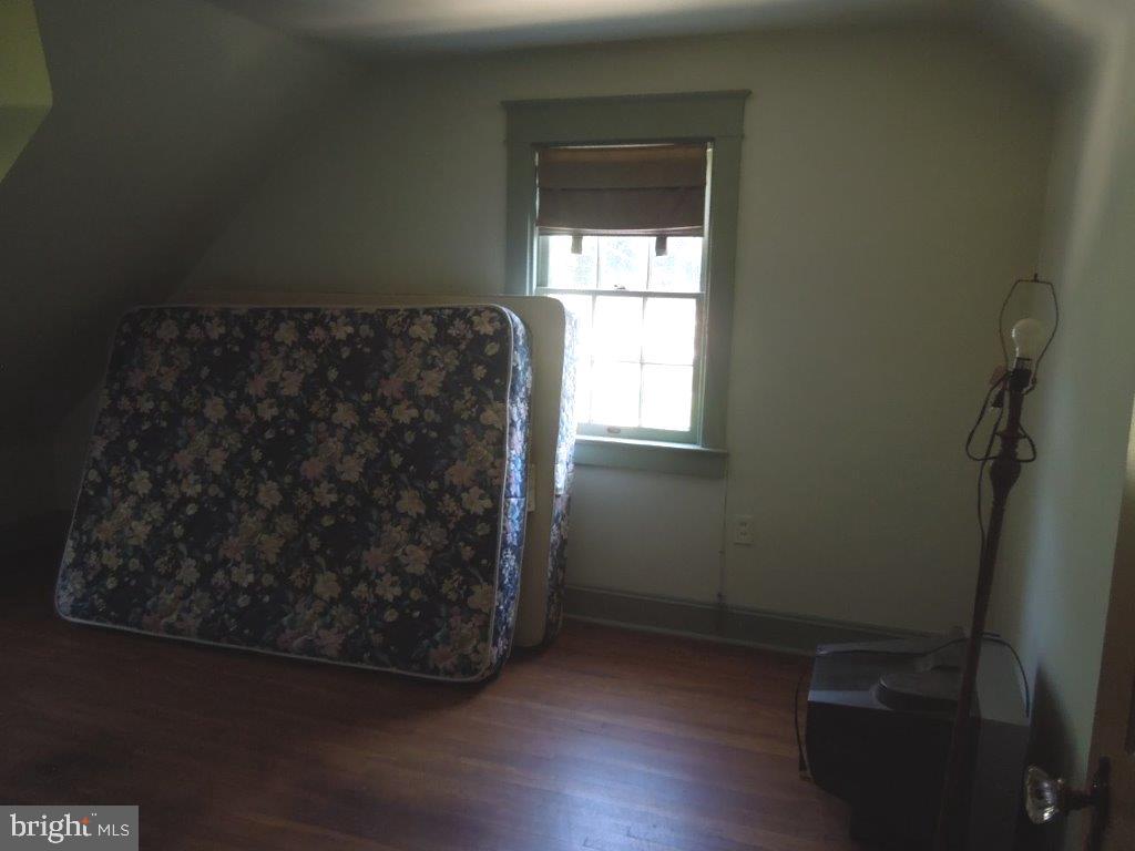 ELMWOOD - Residential