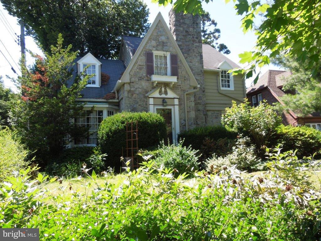 ELMWOOD - Residential