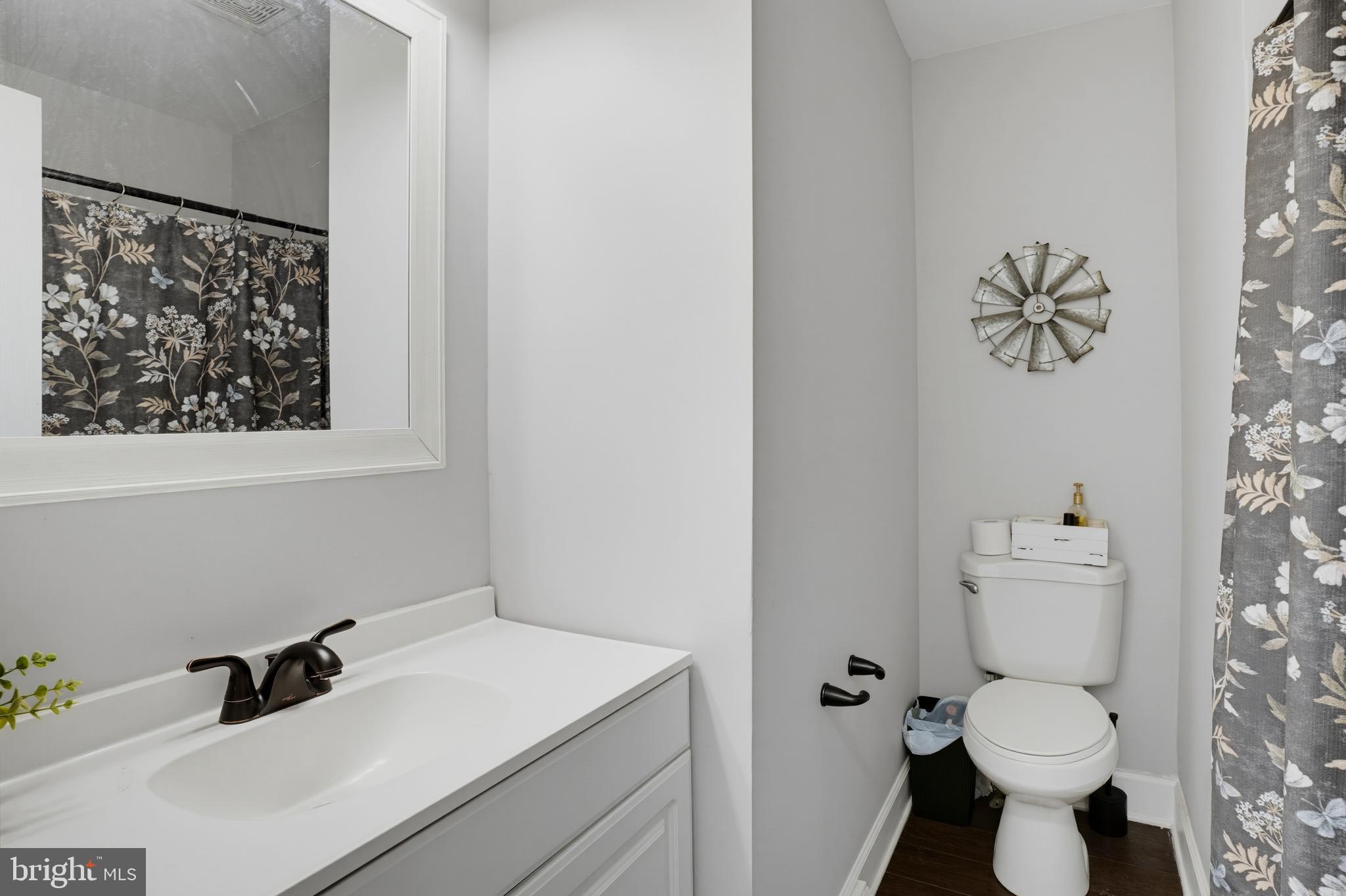 SCOTCH POINT - Residential