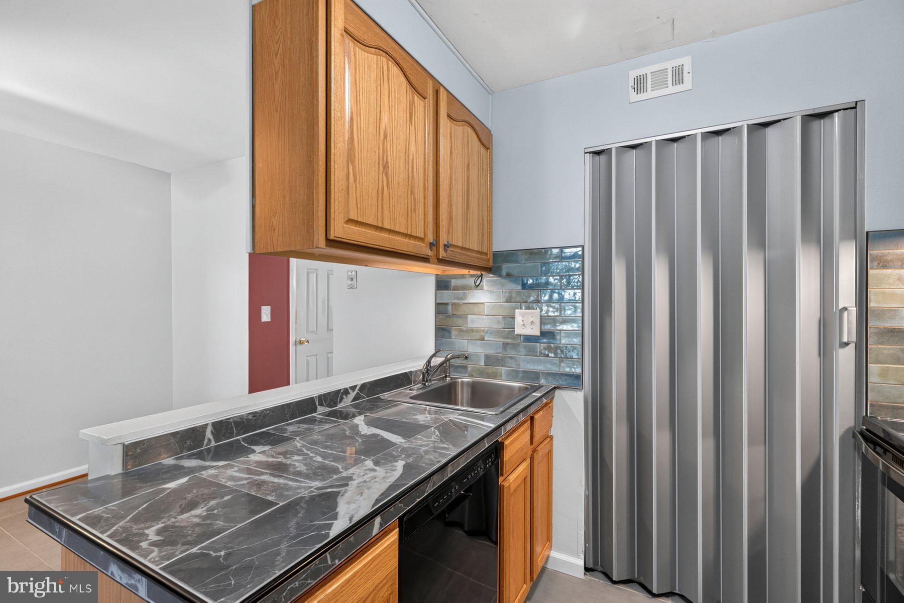TANEYTOWN VILLAGE - Residential