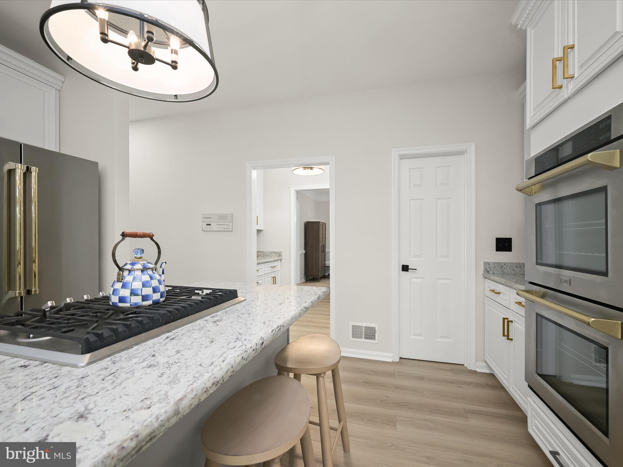 FOX VALLEY ESTATES - Residential