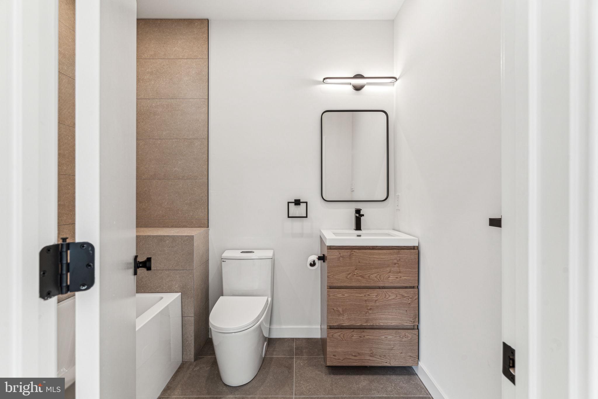 FAIRMOUNT - Residential