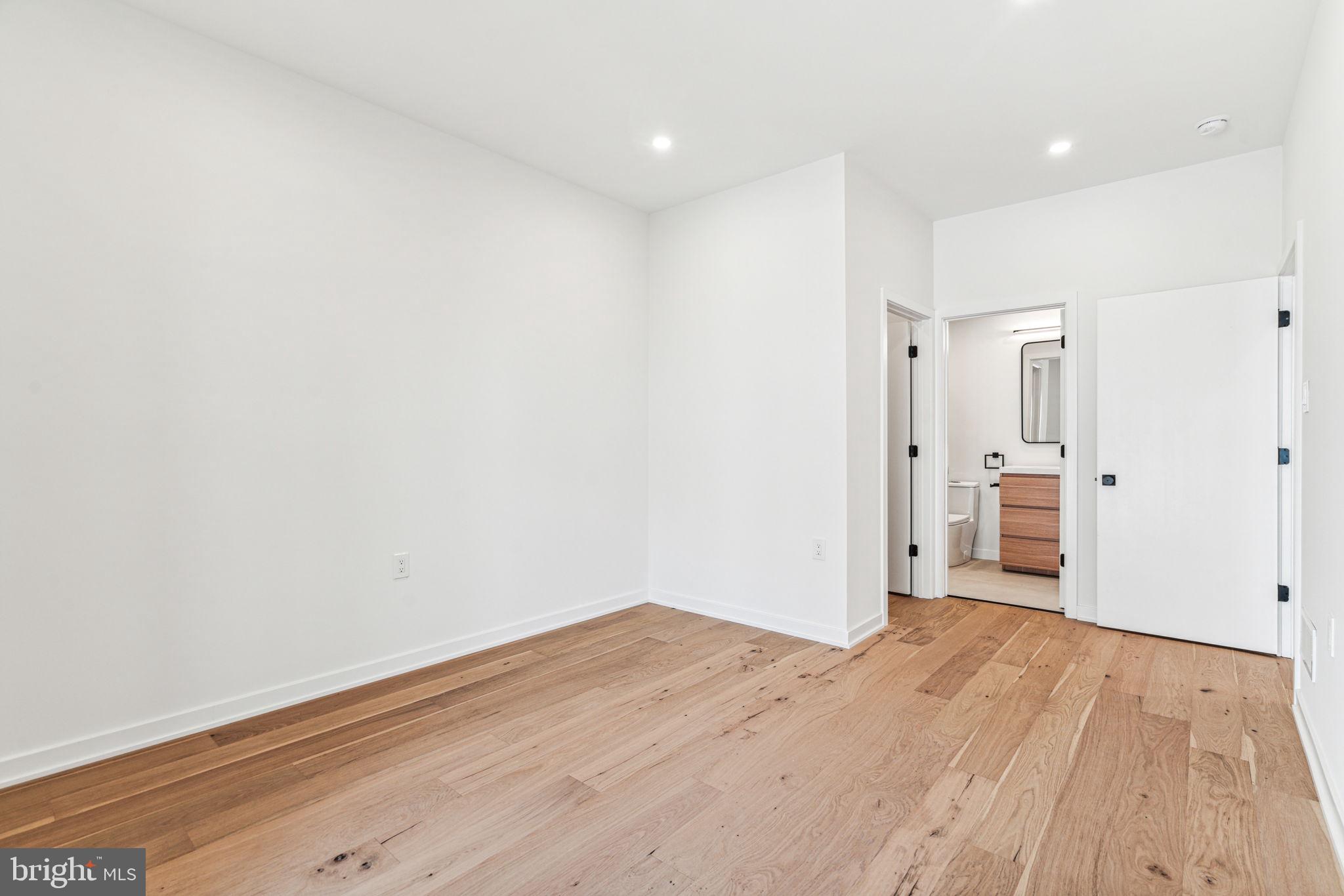 FAIRMOUNT - Residential
