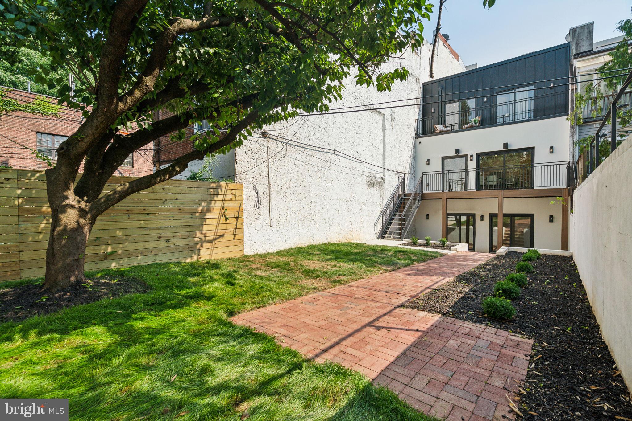 FAIRMOUNT - Residential