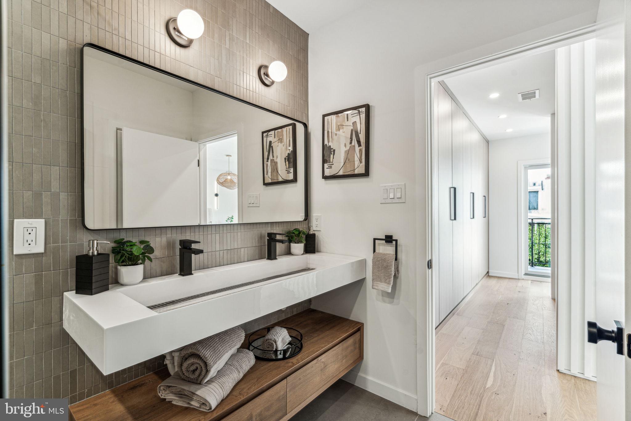 FAIRMOUNT - Residential