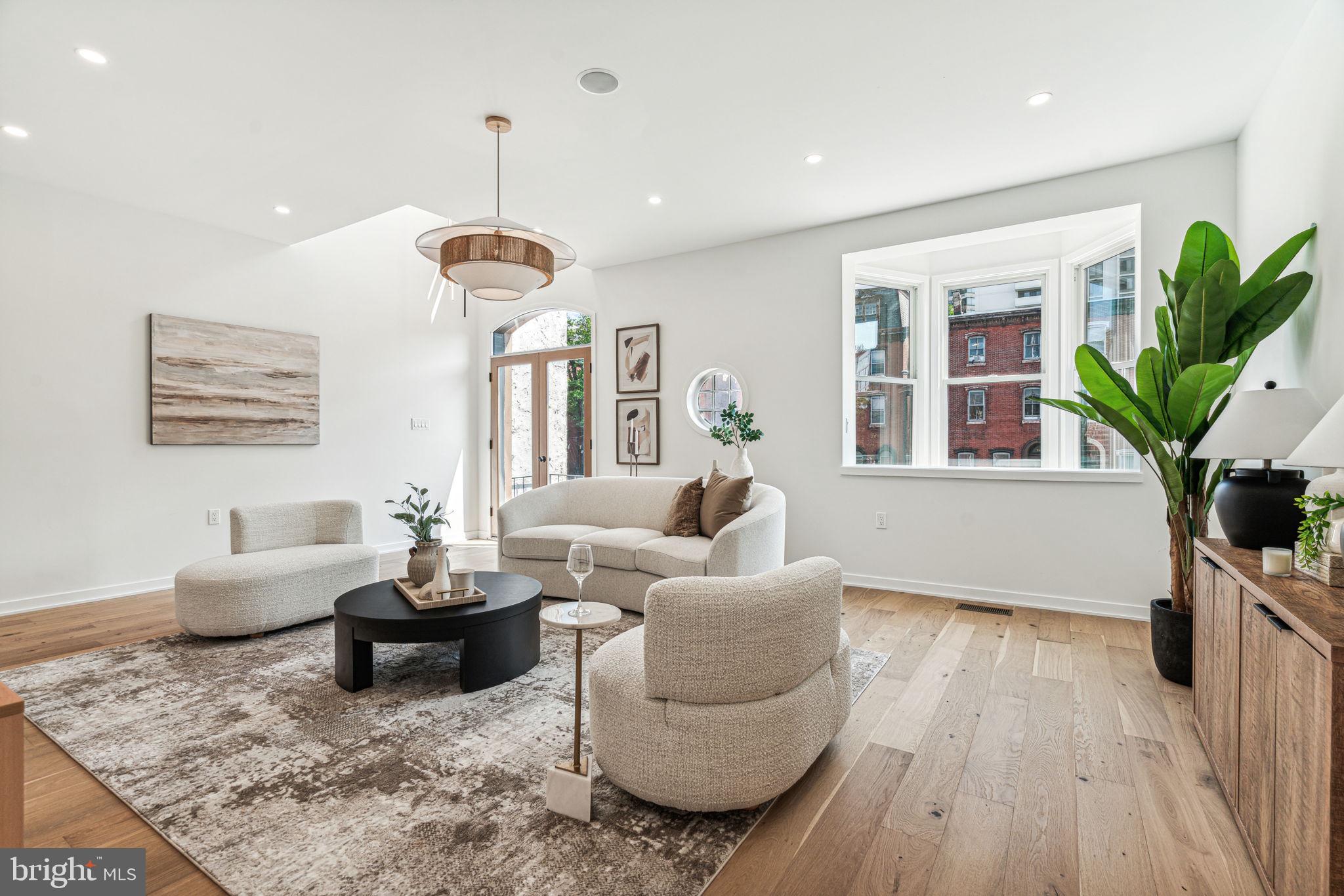FAIRMOUNT - Residential