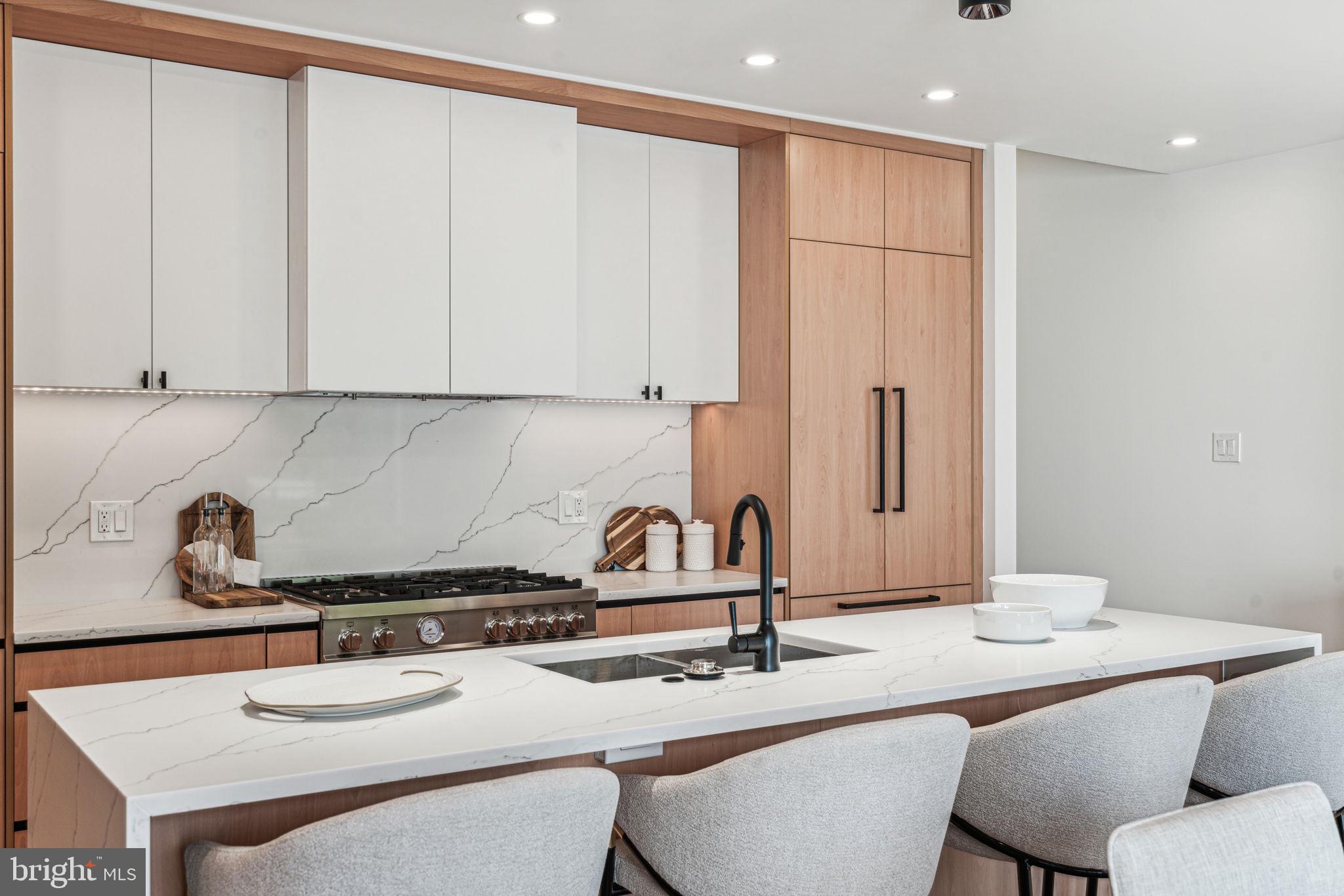 FAIRMOUNT - Residential