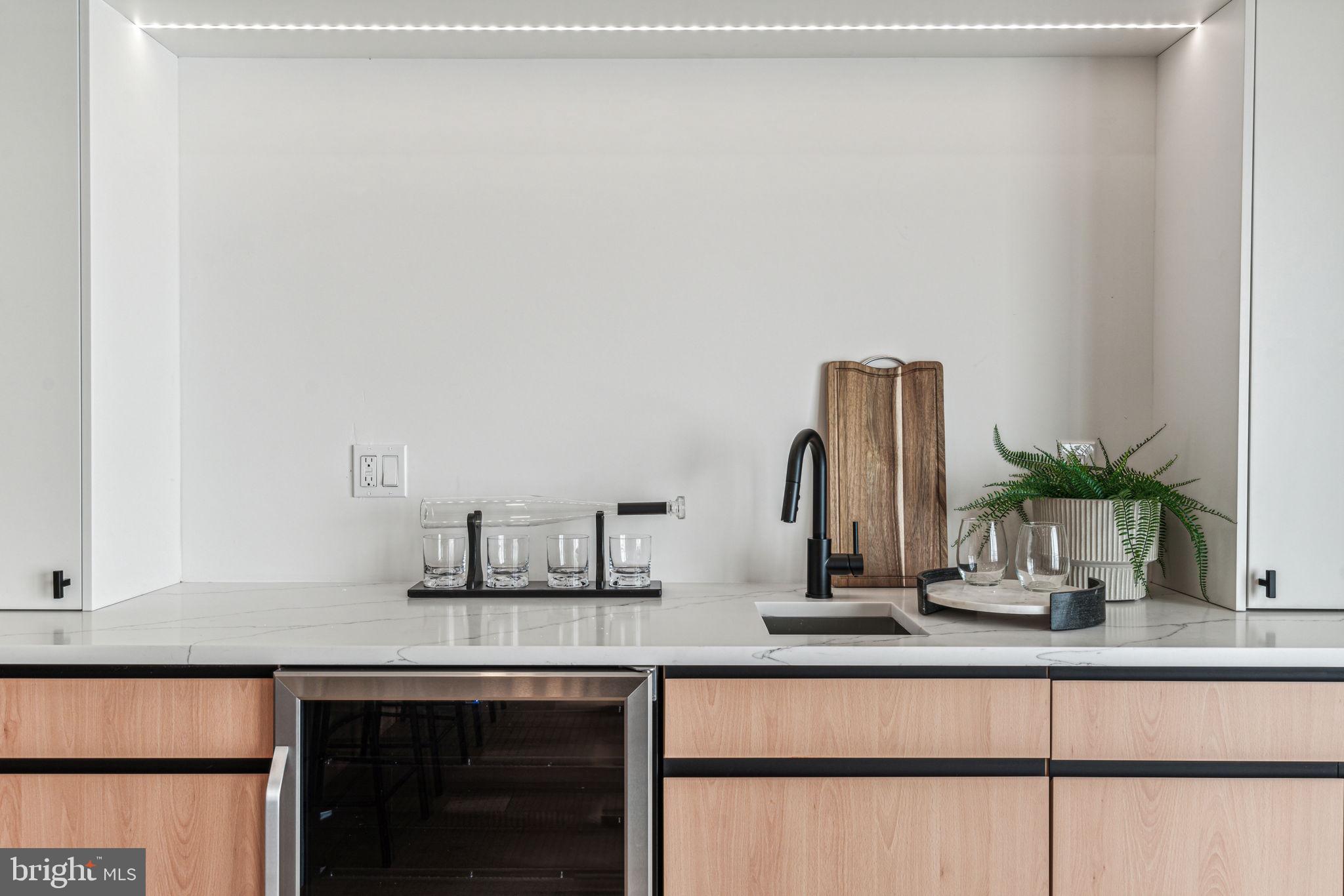 FAIRMOUNT - Residential