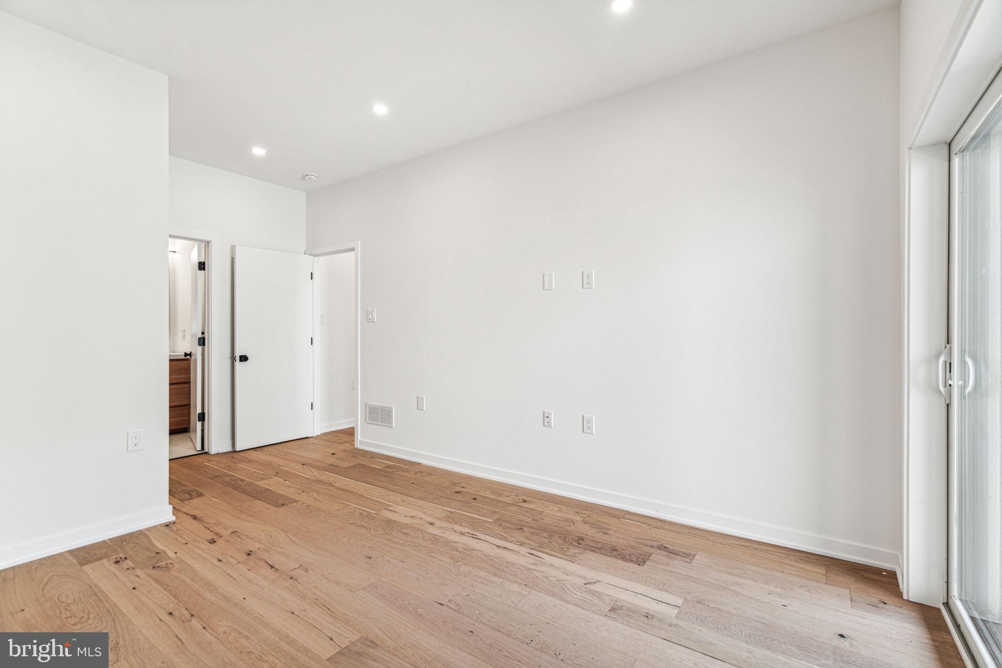 FAIRMOUNT - Residential