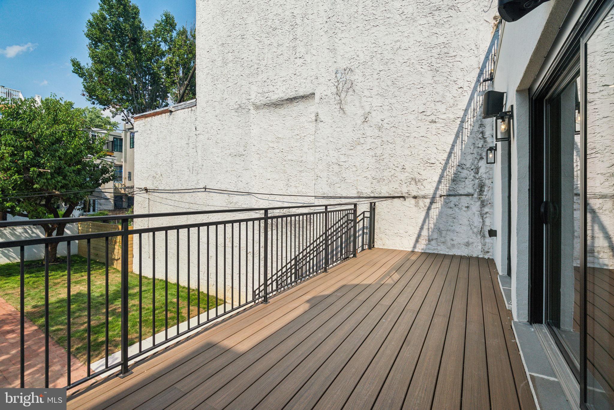 FAIRMOUNT - Residential