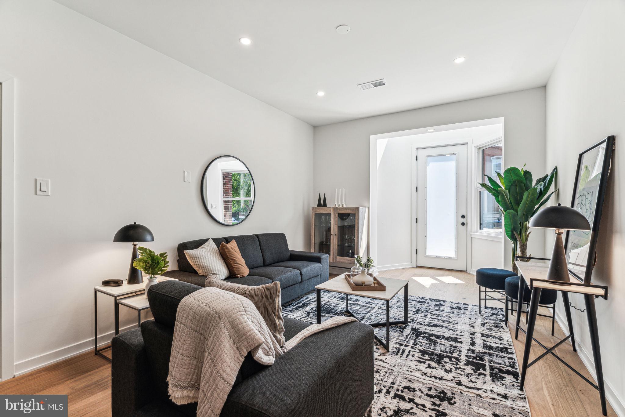 FAIRMOUNT - Residential