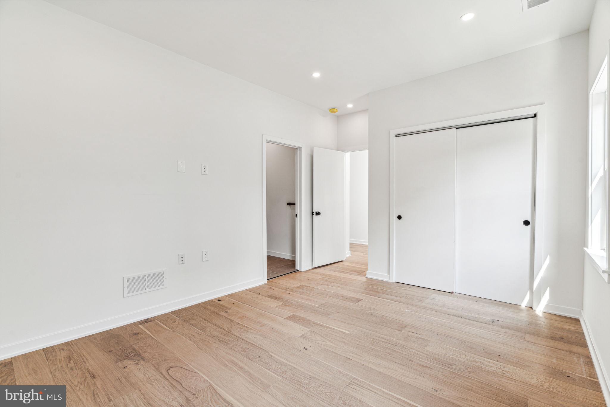 FAIRMOUNT - Residential