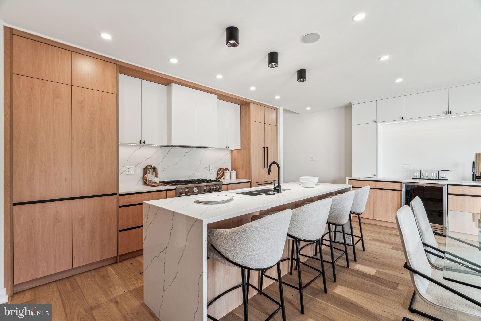 FAIRMOUNT - Residential