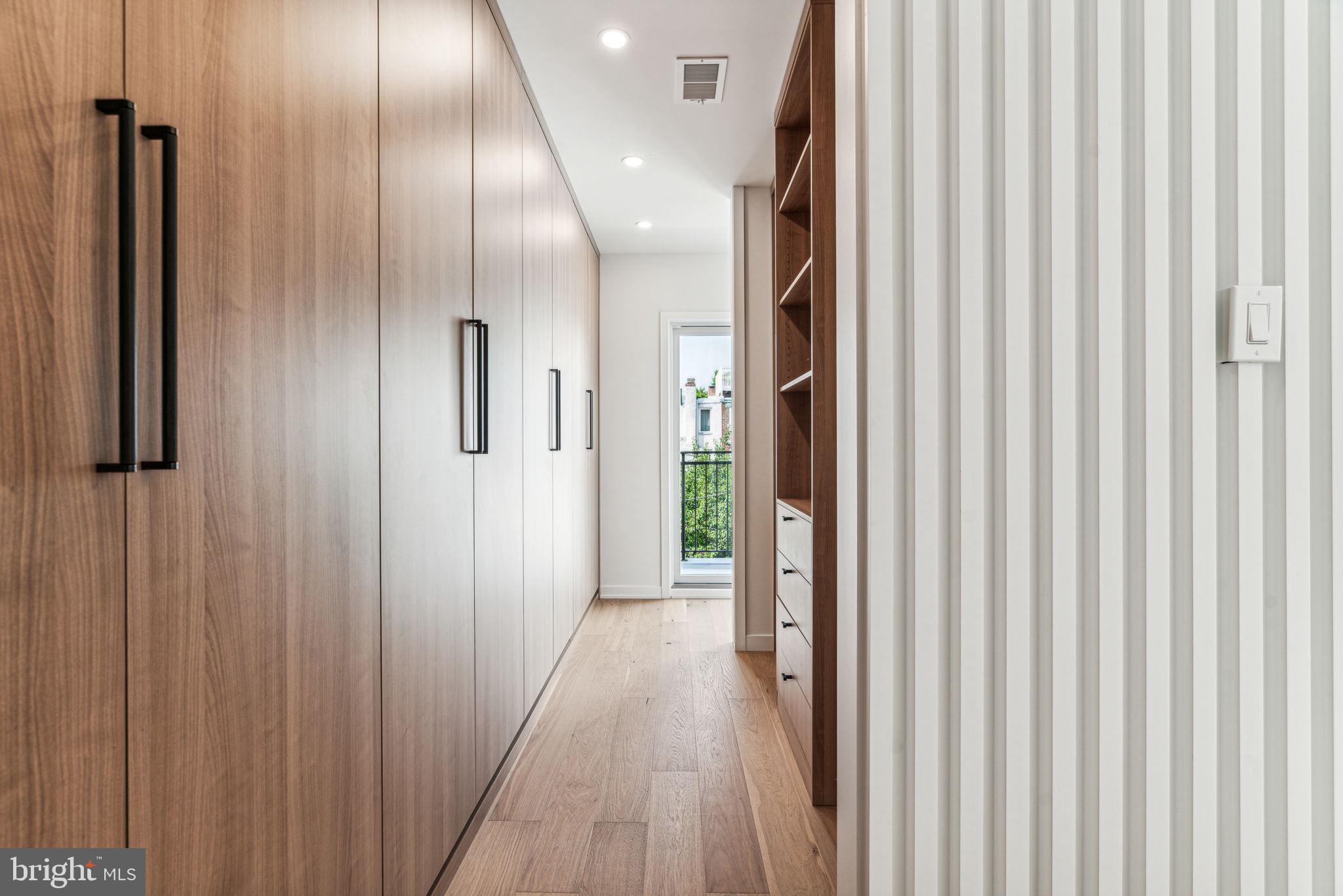 FAIRMOUNT - Residential