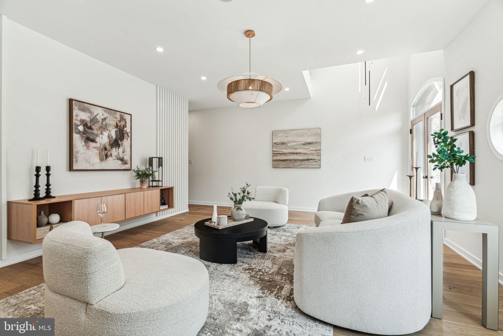 FAIRMOUNT - Residential