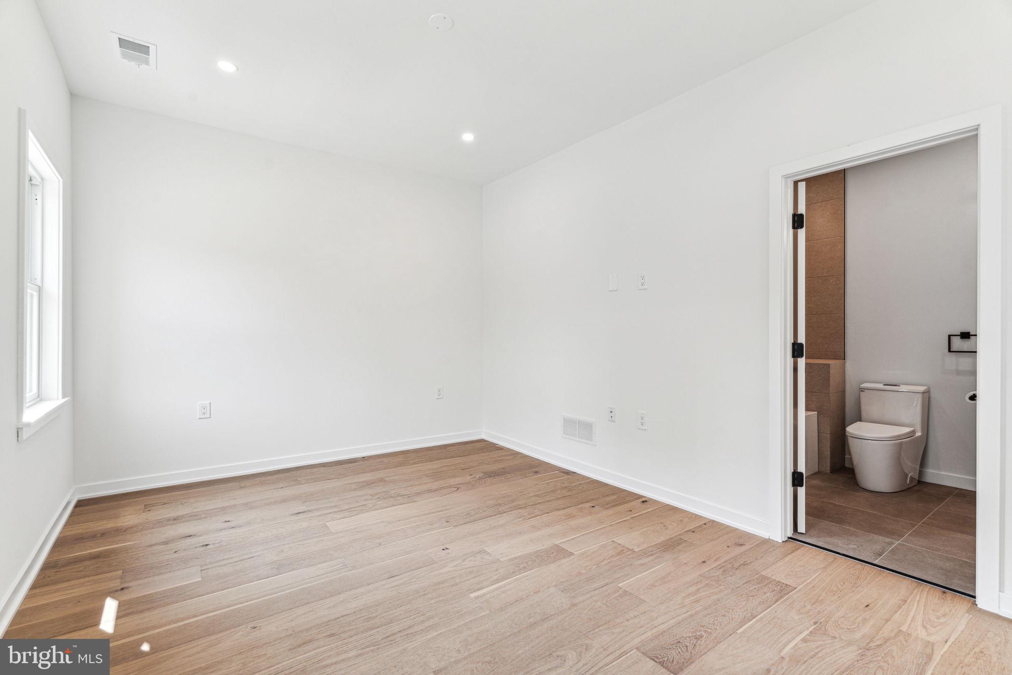 FAIRMOUNT - Residential