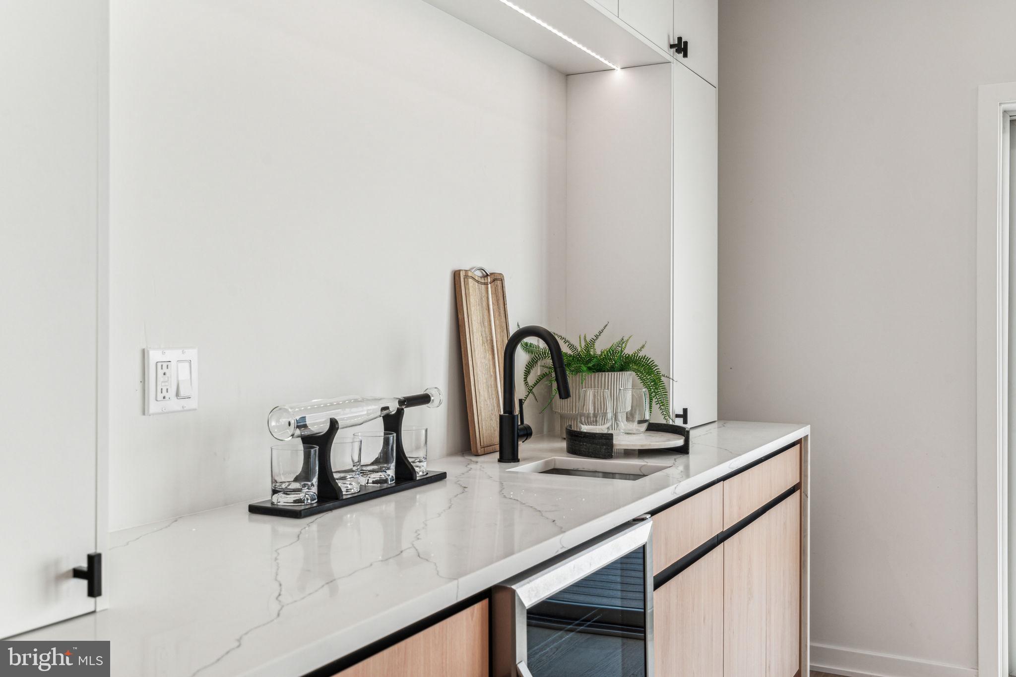FAIRMOUNT - Residential