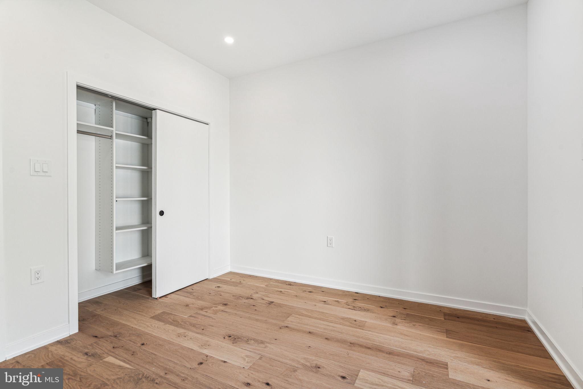 FAIRMOUNT - Residential