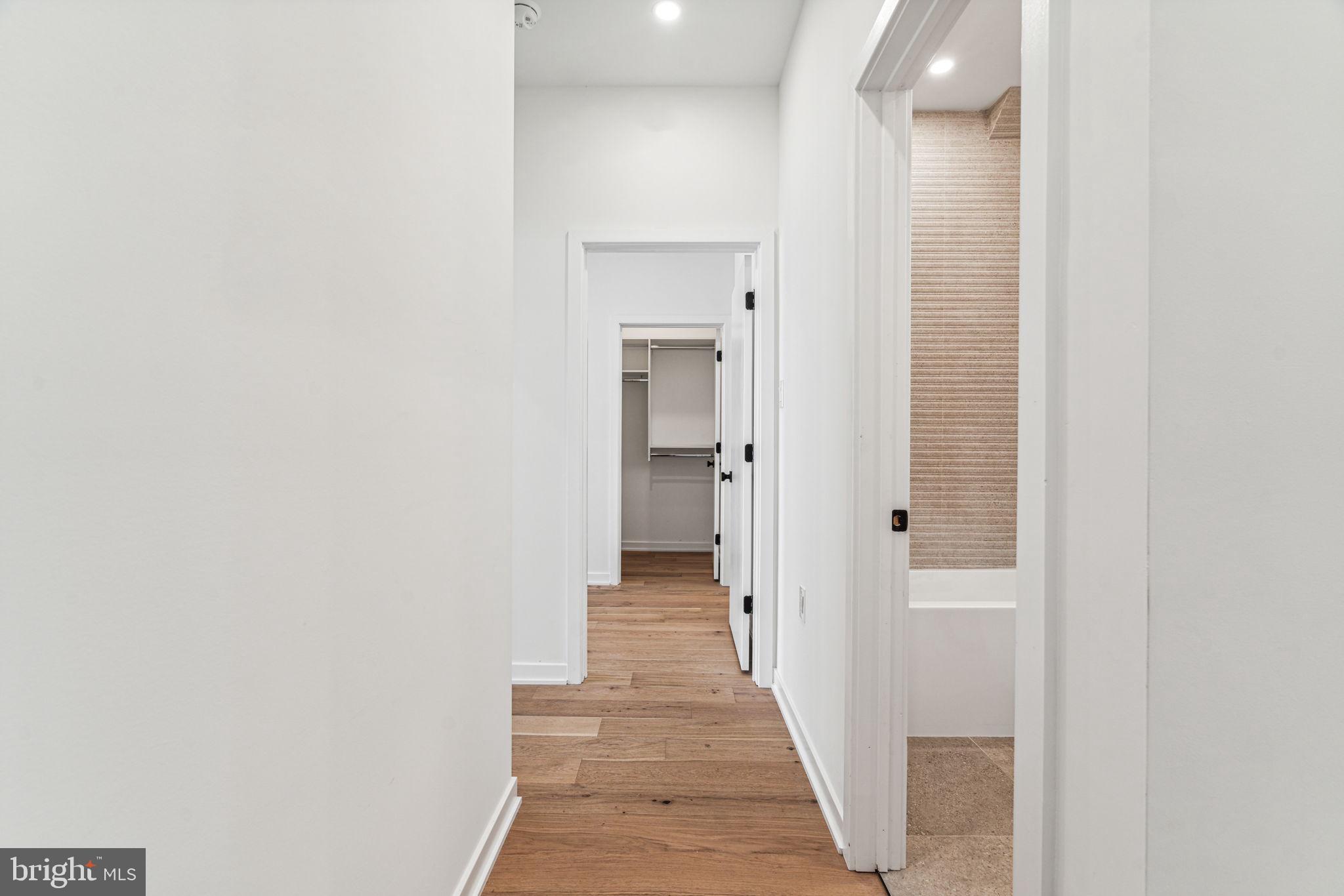 FAIRMOUNT - Residential