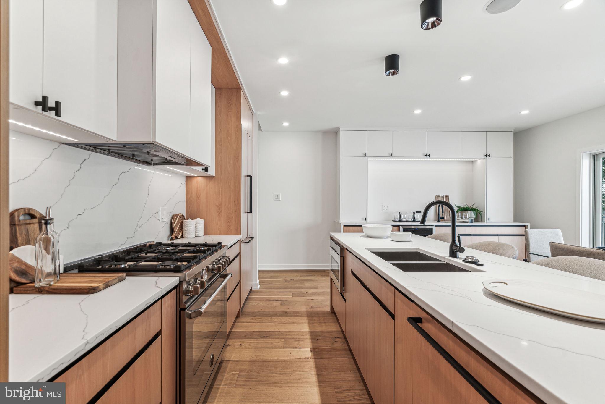FAIRMOUNT - Residential