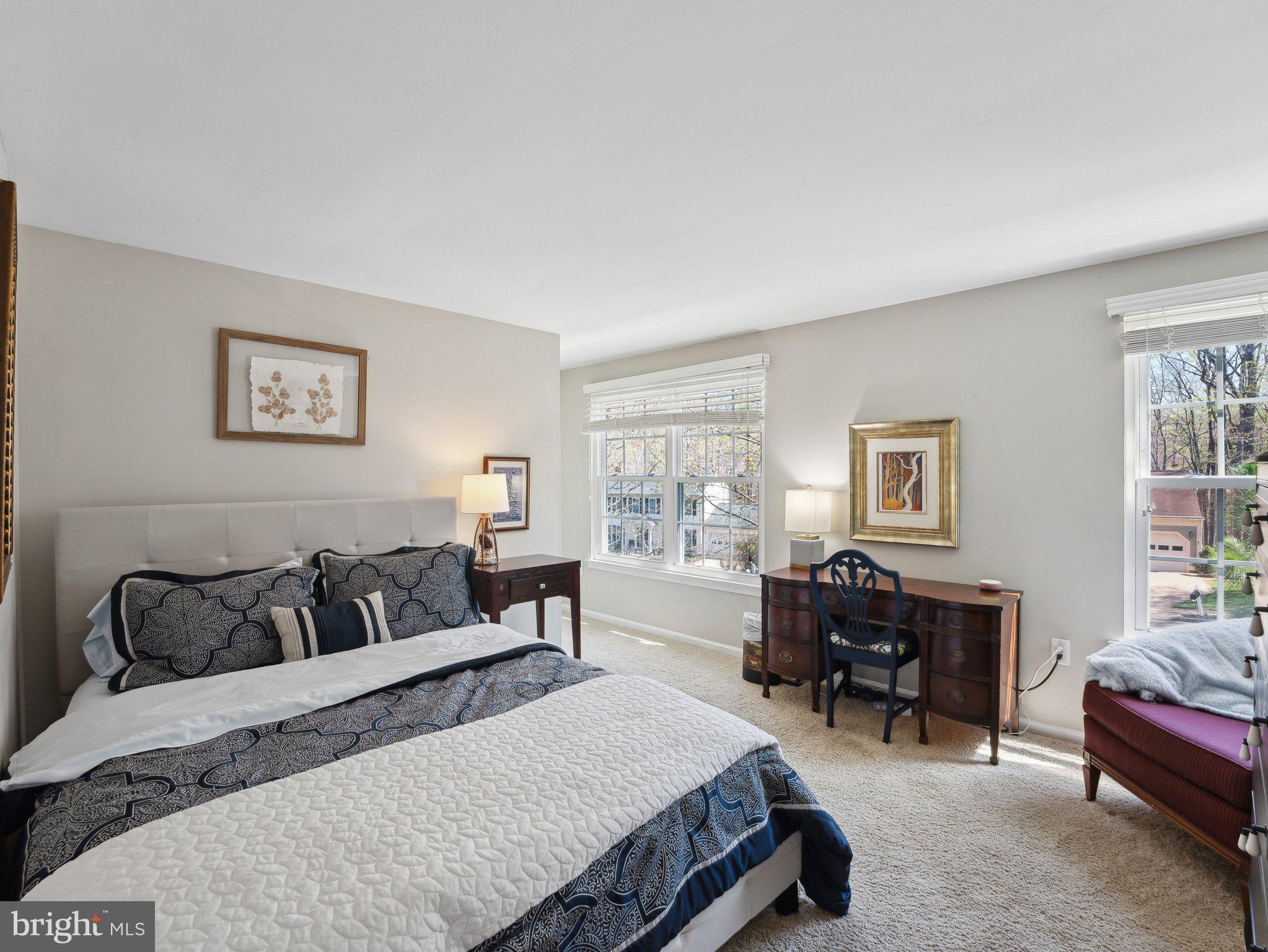 LAKE RIDGE - Residential
