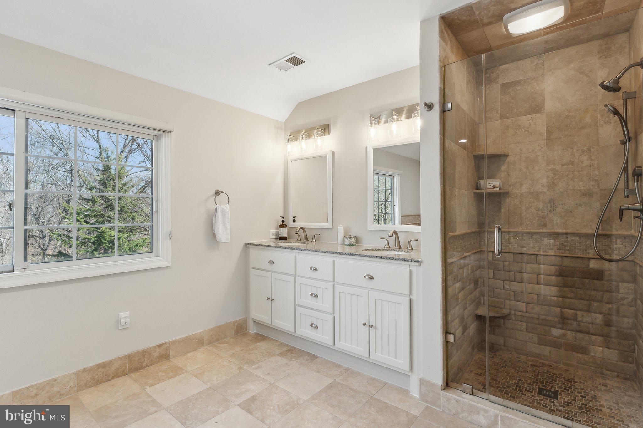 BONDBROOK - Residential