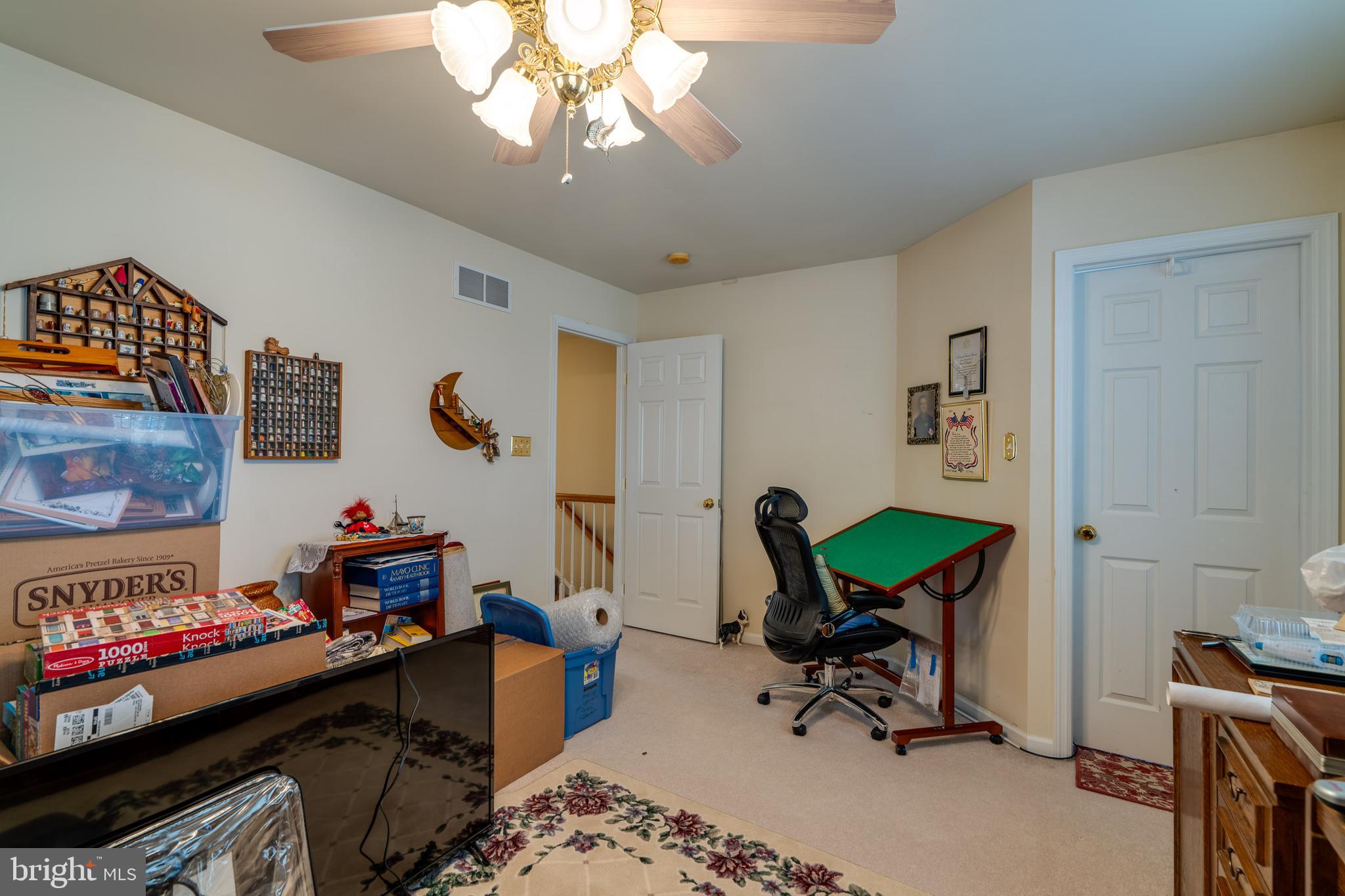 THOMAS GARDENS - Residential