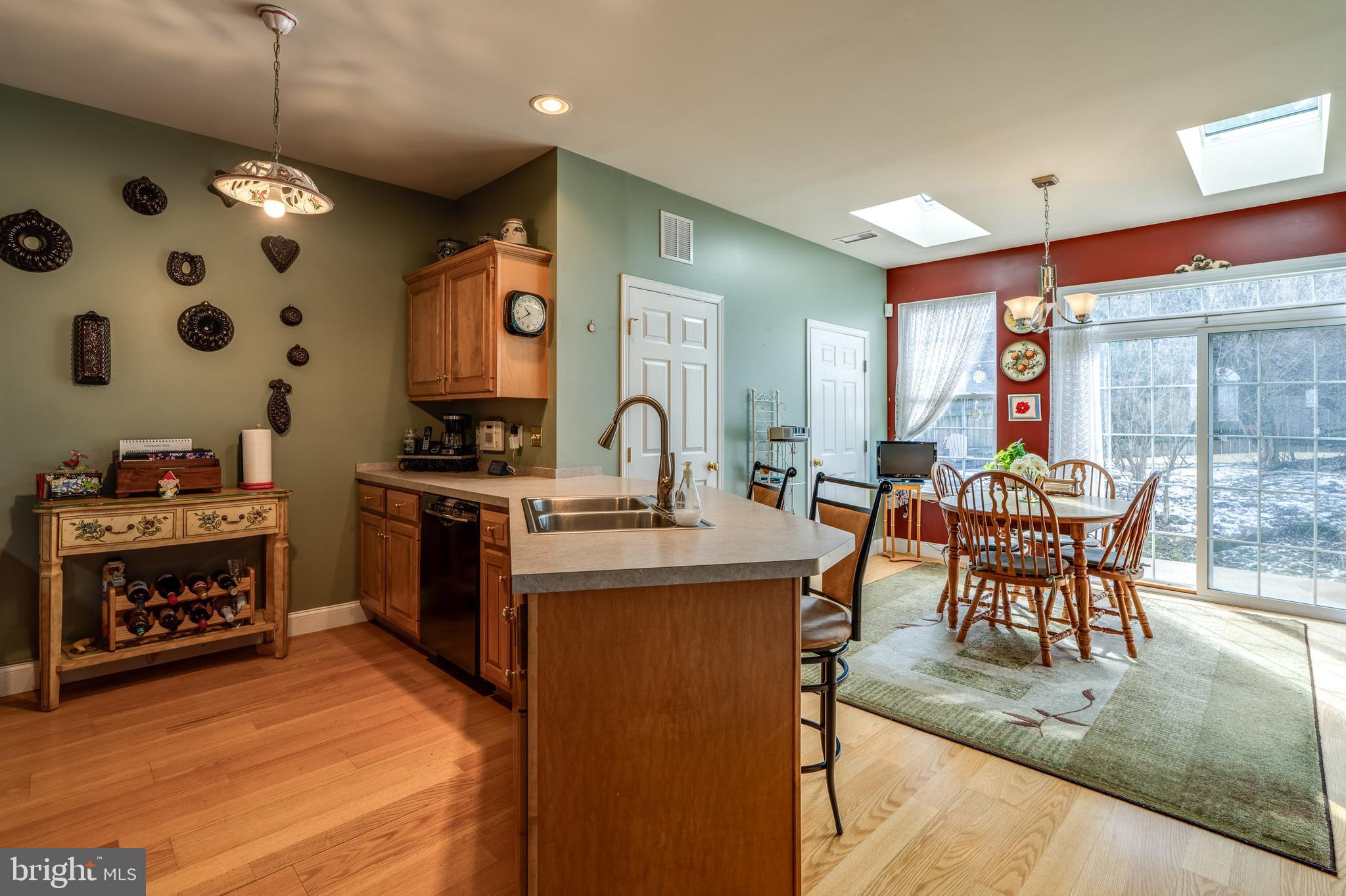 THOMAS GARDENS - Residential