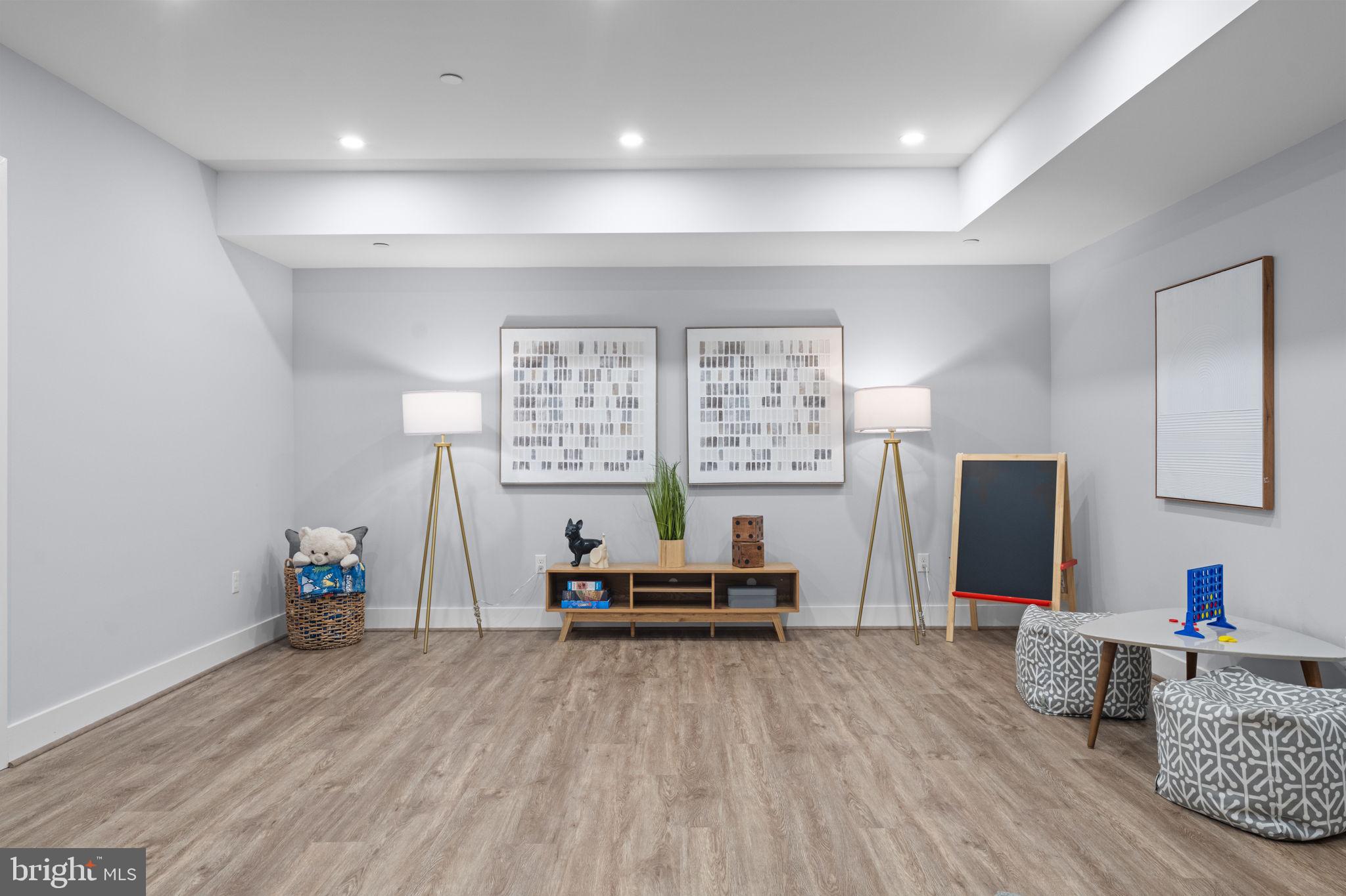 WEST BETHESDA PARK - Residential