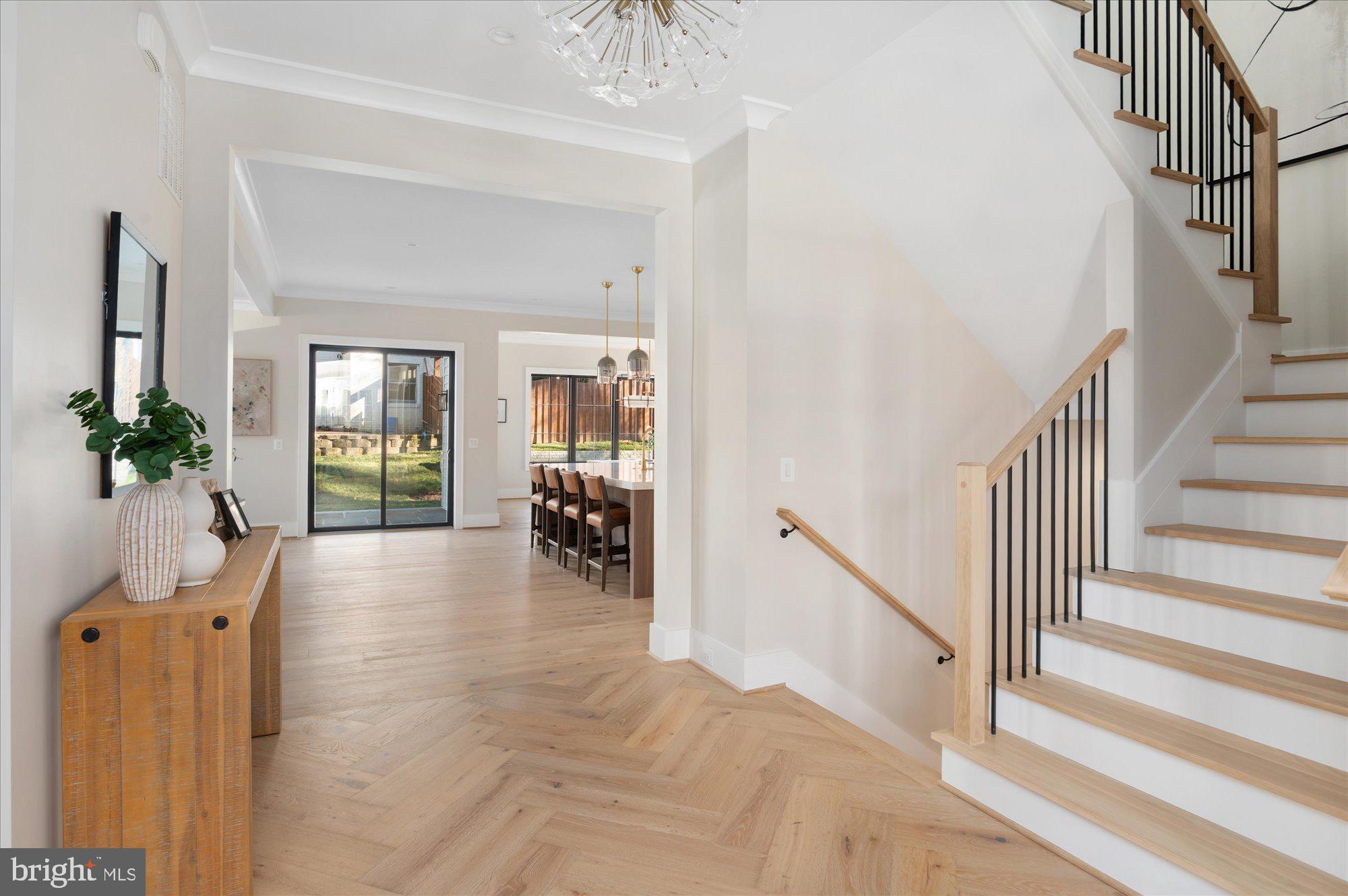 YORKTOWN - Residential