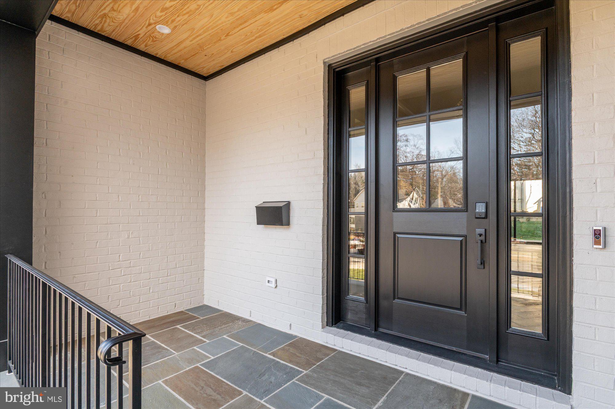 YORKTOWN - Residential