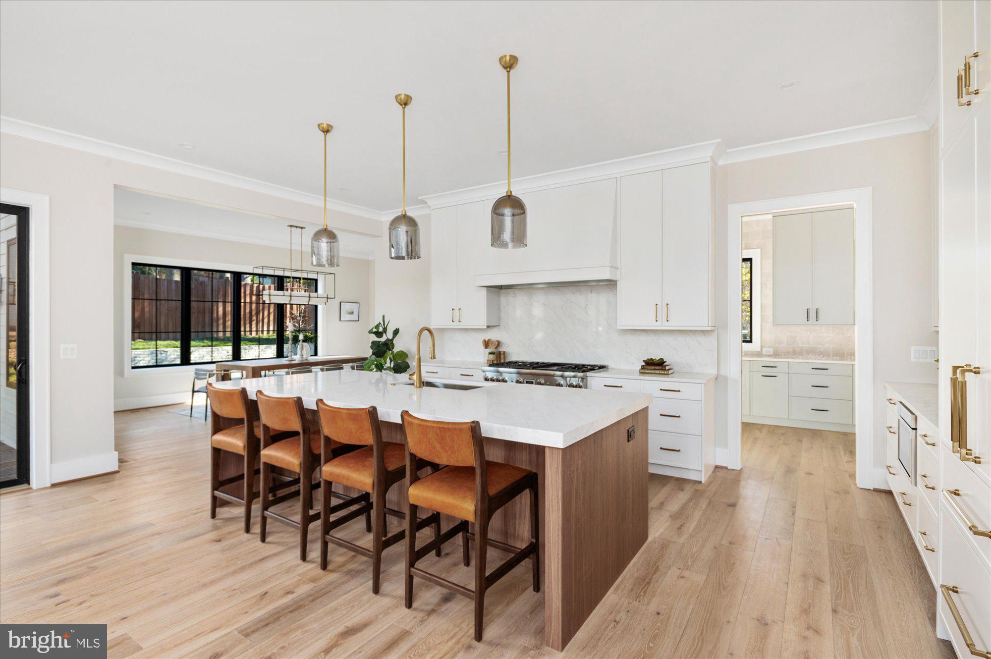 YORKTOWN - Residential