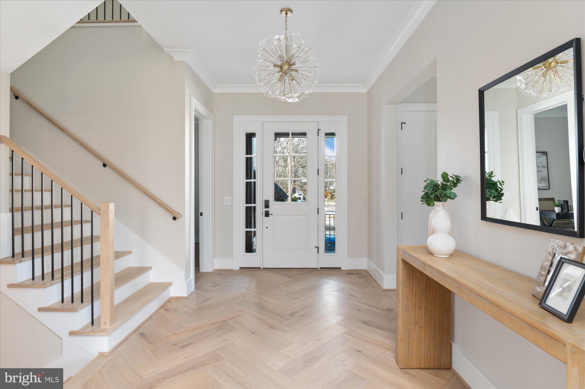 YORKTOWN - Residential