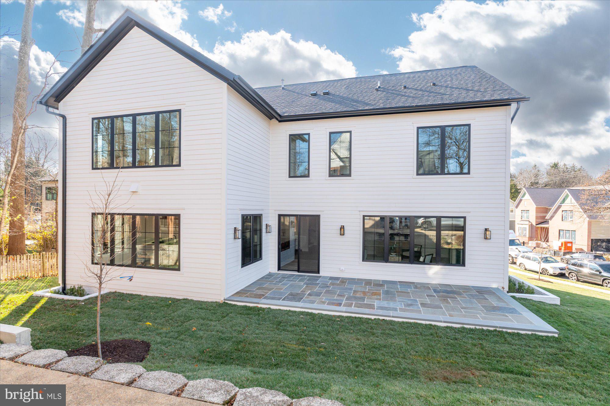 YORKTOWN - Residential